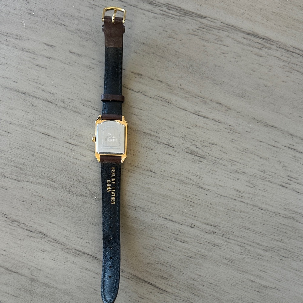 Winnie the Pooh DisneyBrown Leather Strap Watch - Picture 4 of 4